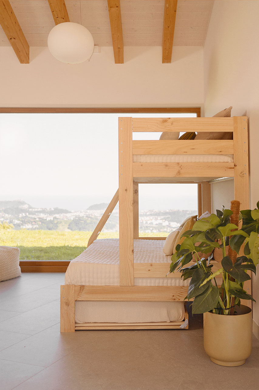 Imagen de ambiente 2 para:Litera con cama doble
